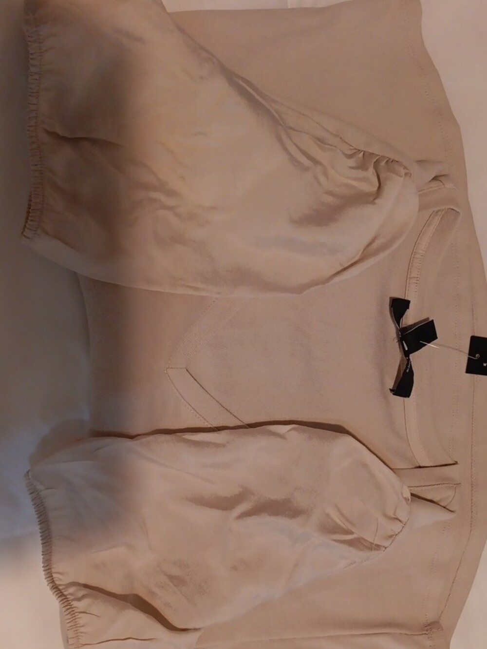 White House Black Market Beige V-Neck Puff Sleeve Top - Picture 3 of 3
